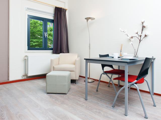 Studio Studio Surface Area: 20m2