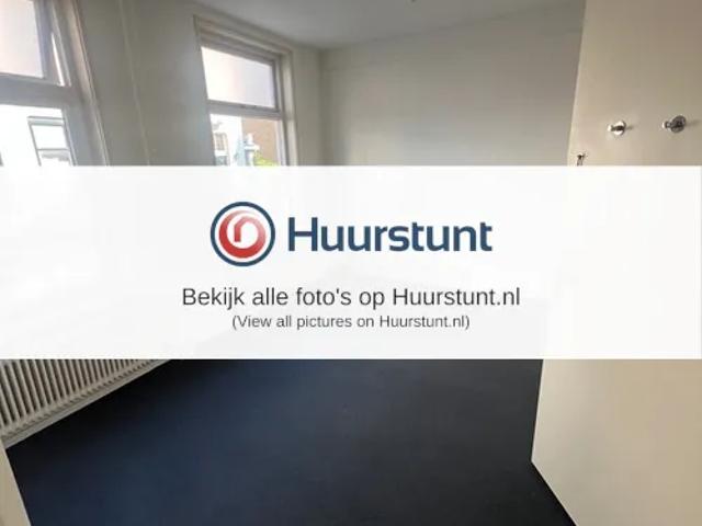 Studio Studio Surface Area: 27m2