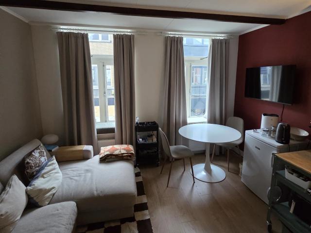 Studio Studio Surface Area: 26m2