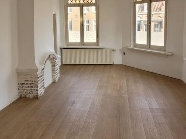 Studio Studio Surface Area: 35m2