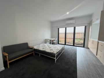STUDIO STYLE ROOMING HOUSE APARTMENTS AVAILABLE