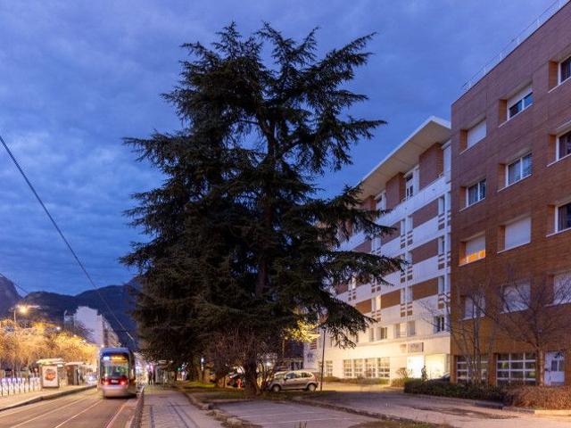 Studio standard de 18 à 19m2 meublé et équipé