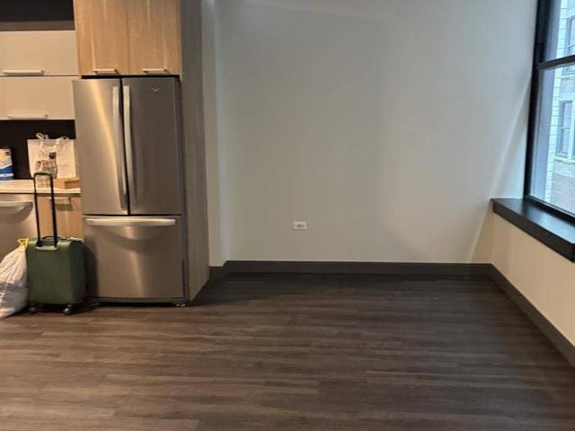 Studio Sublet in the Loop