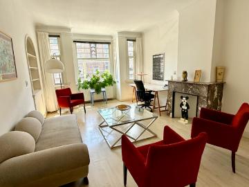 Studio Surface Area: 85m2