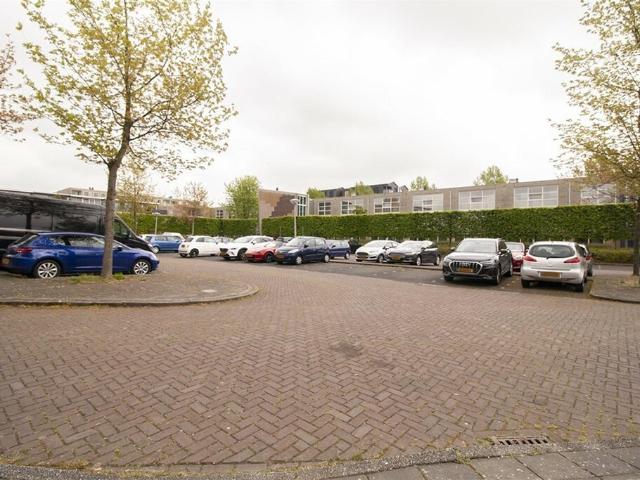 Studio Surface Area: 88m2 Furnished