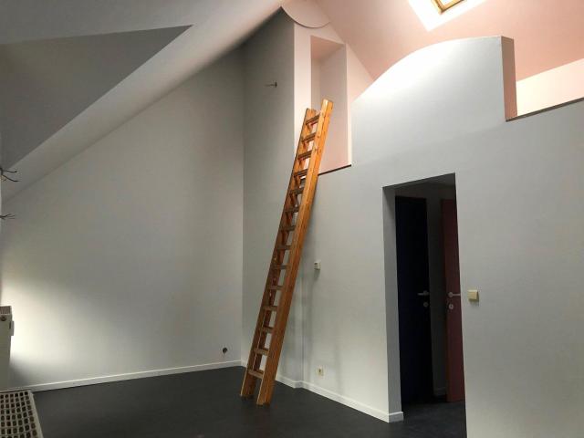 Studio sympa avec mezzanine
