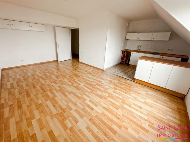 Studio POISSY 30 m² Parking / Cave