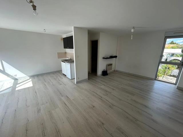 Studio Poitiers La ROSERAIE – 32.85 m2