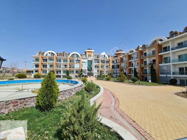 Studio Palace'ta Eşyalı 1+1 Kiralık Daire Tramvaya Sıfır