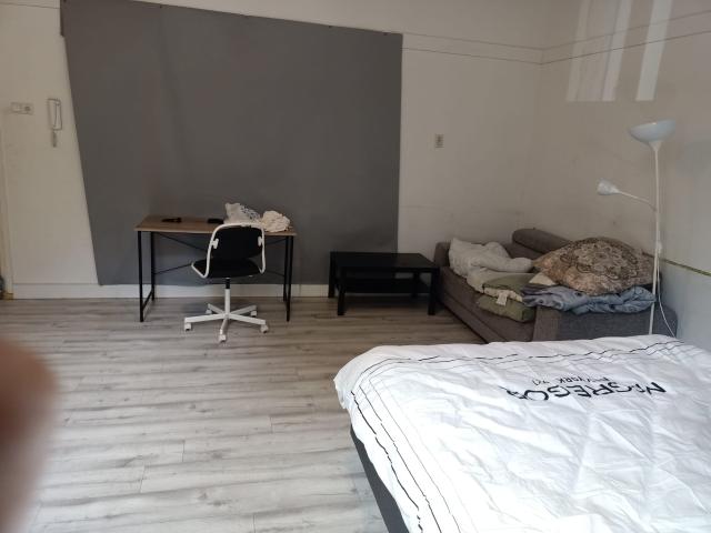 Studio per direct alleen Nederlands sprekend