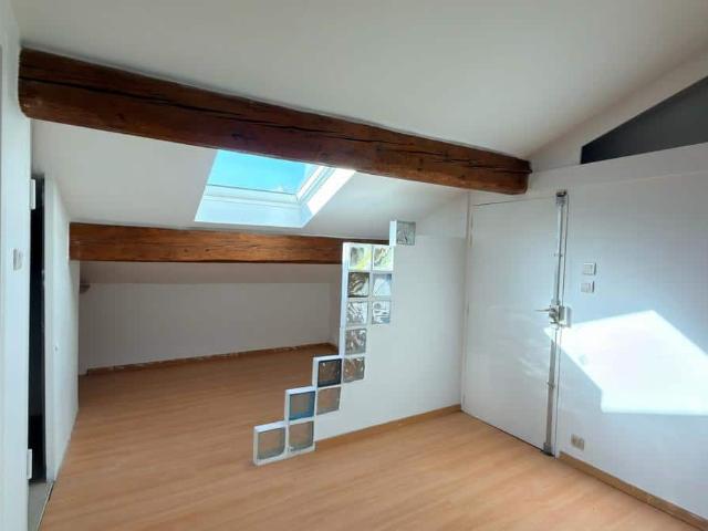 STUDIO – PLACE DU 4 SEPTEMBRE