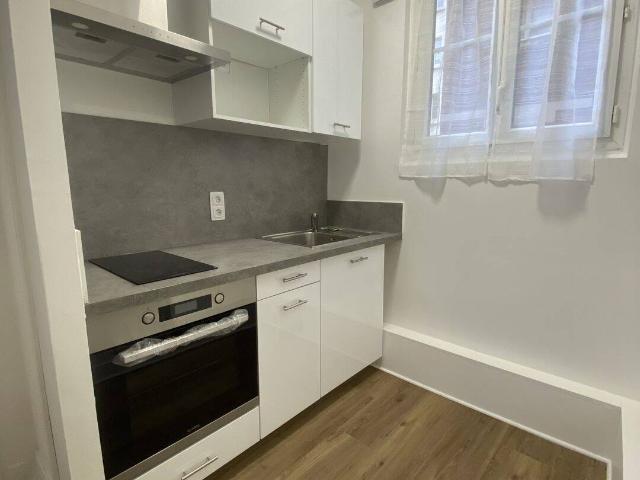 Studio première occupation Asniere 24m2