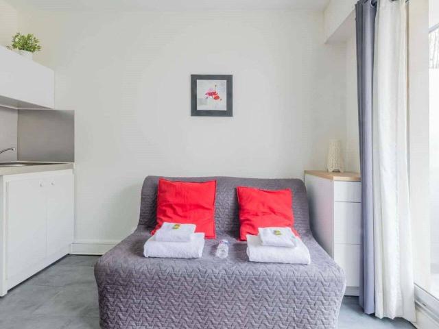 Studio proche Bassin de la Villette Bail mobilité