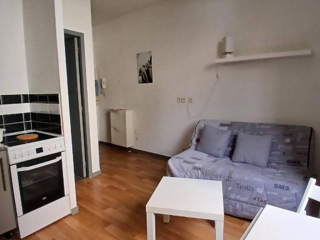 studio proche berges de l'Isle