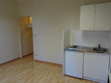 STUDIO PROCHE BOURRAN