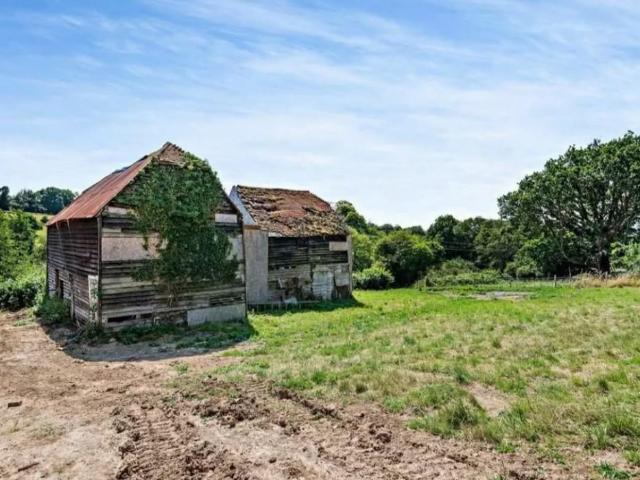 Studio property for sale