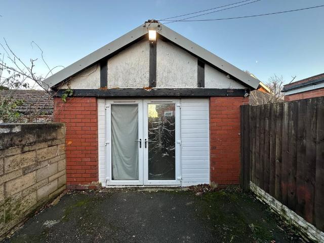 Studio property to rent