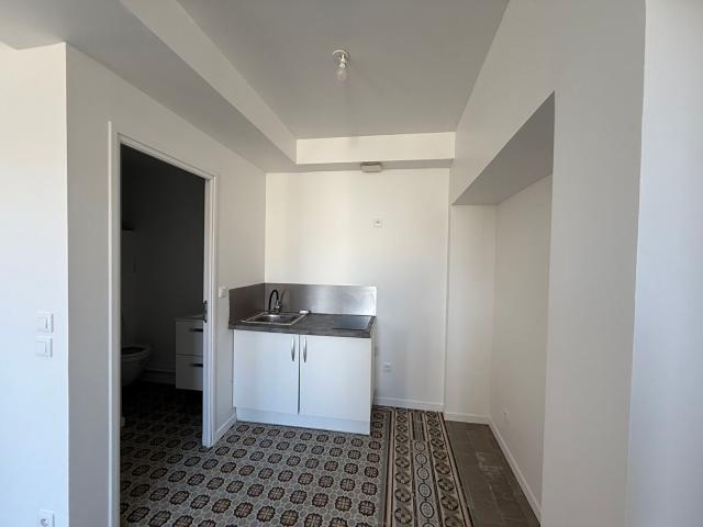 STUDIO QUARTIER ST JUST DES MARAIS