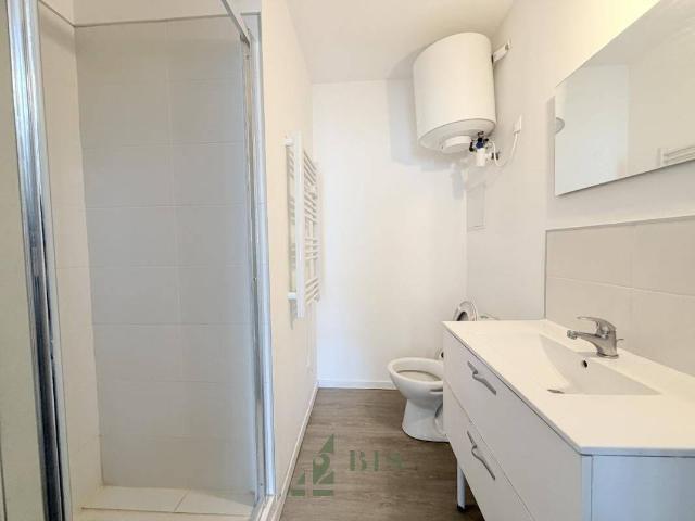 STUDIO ROANNE