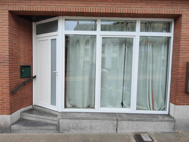 Studio rez de chaussée + Garage