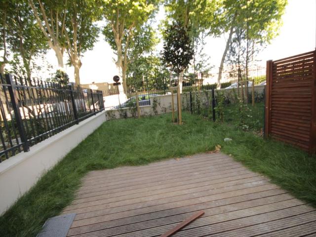 Studio rez de jardin à Neuilly