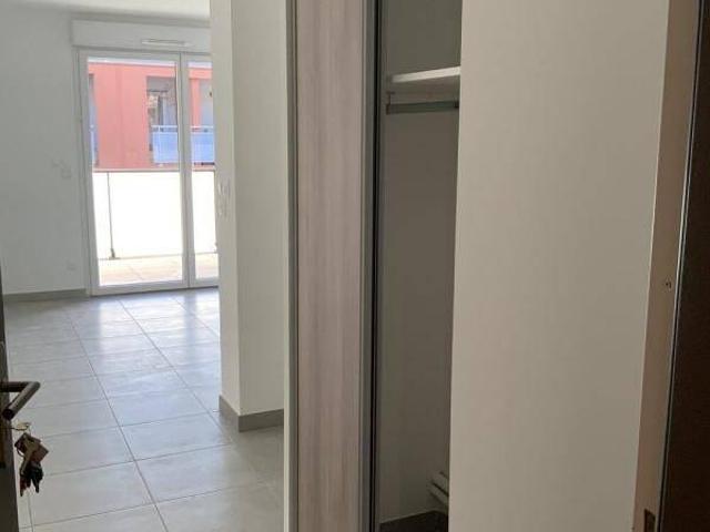 Studio récent avec loggia Montpellier Ouest