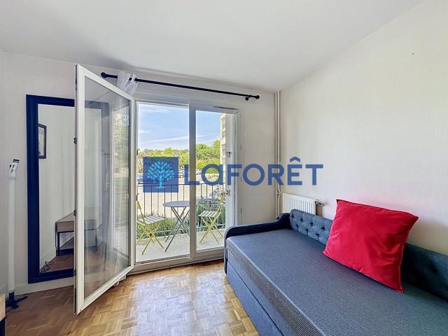 Studio refait à neuf avec balcon Dpe C Idéal investissem. 16m² Bailly