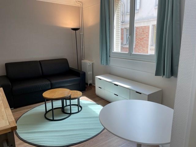 Studio refait à neuf | Groupe LFB Immobilier