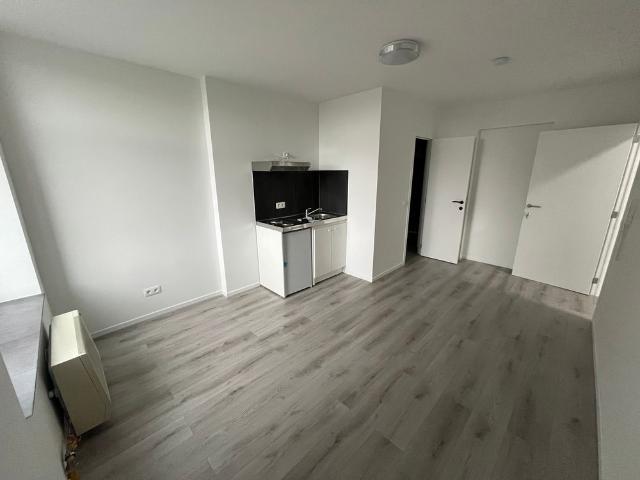 Studio remis à neuf à 6040 Charleroi Jumet  Loyer: 580 €