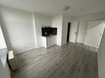 Studio remis à neuf à 6040 Charleroi Jumet  Loyer: 580 €