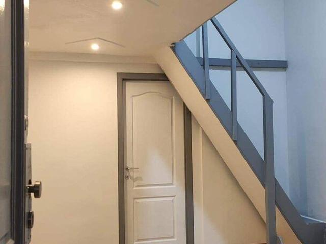 Studio renové à louer