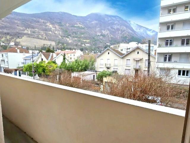 Studio rénové à louer – Quartier Île Verte à Grenoble