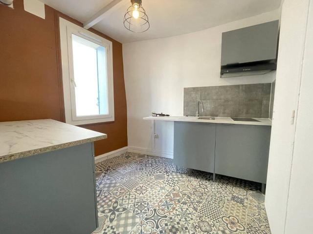 STUDIO RENOVÉE EN CENTRE VILLE