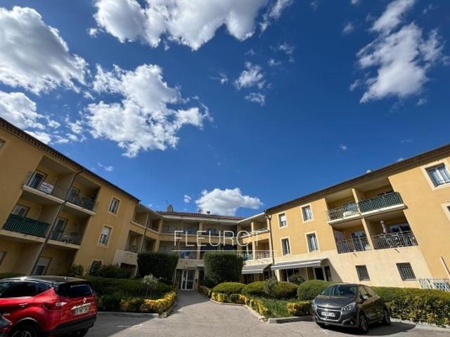 Studio Résidence Seniors / terrasse/ idéal investissement
