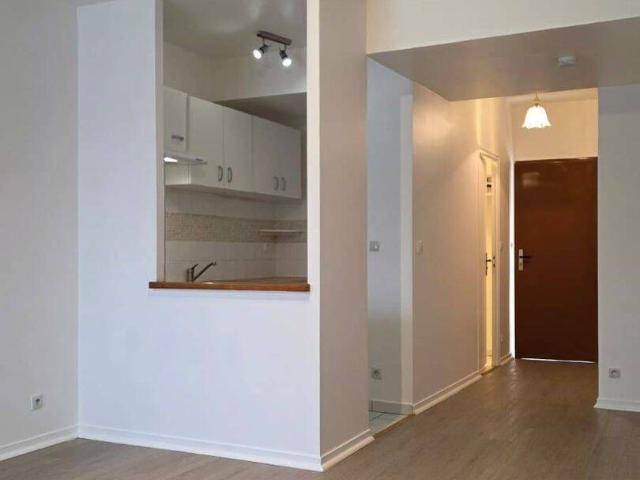 STUDIO RIS ORANGIS 27.88 m2 avec CAVE + PARKING