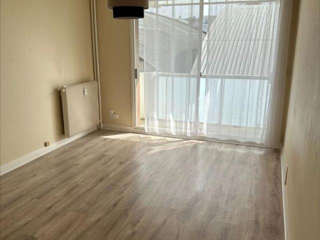 STUDIO RUE DEFRANCOIS 51100 REIMS