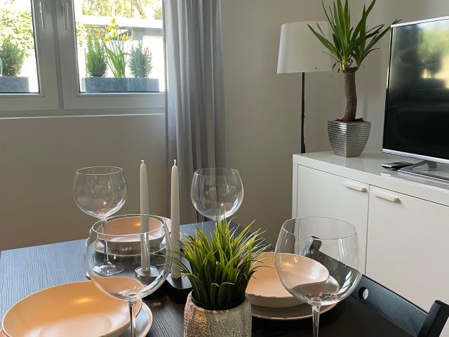 Studio W Charming apartment in Düsseldorf Kaiserswerth, Dusseldorf Amsterdam Apartments for Rent