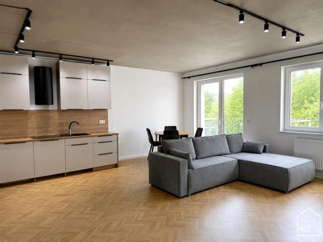 Studio w nowym budownictwie ul. Dickensa, Gliwice, Stare Gliwice