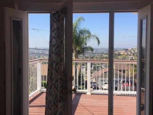 Studio with View in Spring Valley