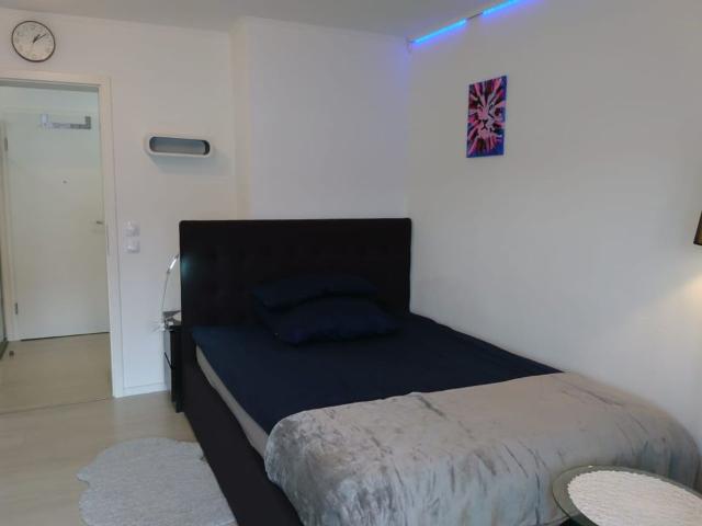 Studio with a view in Stuttgart West next to Schwabstr tube station, Stuttgart Amsterdam Apartments for Rent