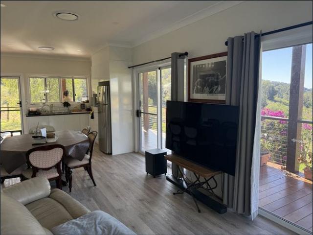 STUDIO WITH BEAUTIFUL COUNTRY VIEWS WITH A POOL Water, electricity, and Wi Fi all included in the rent