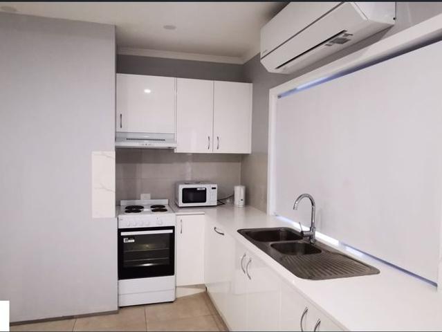 Studio with Furniture for Rent In Jesmond Closing to Uni. Shopping Centre