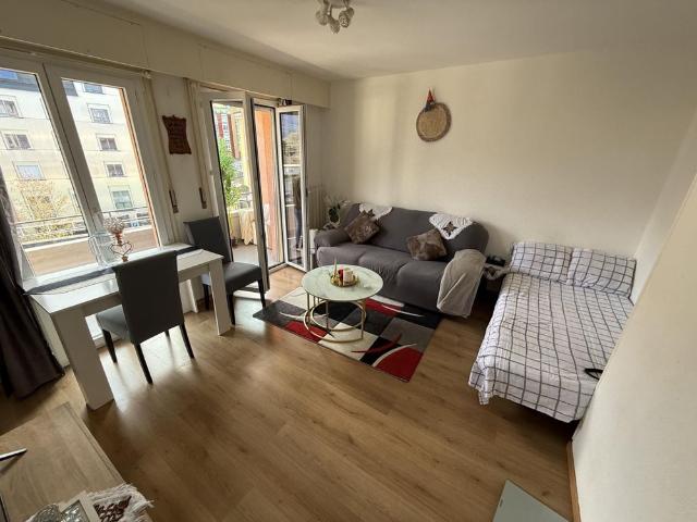 Studio with large balcony in the heart of Monthey