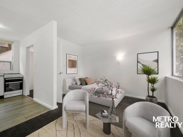 Studio with Parking in a Prime Inner City Pocket