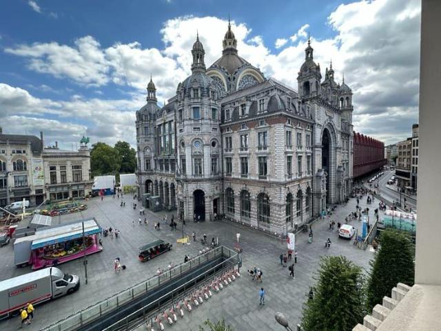 Studio with stunning view of the Central Station
