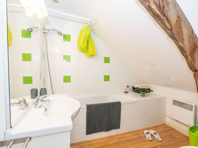 Studio tout équipé, à 10 mn du coeur de Rennes, tte charges inclues