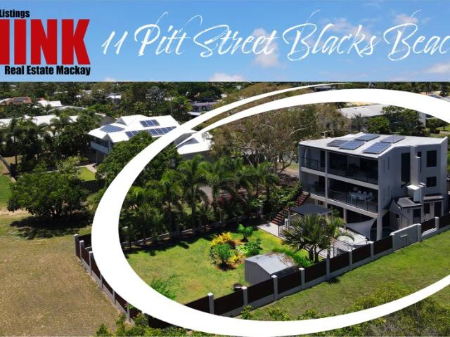 studio to let in 11 Pitt Street, Blacks Beach 4 bed