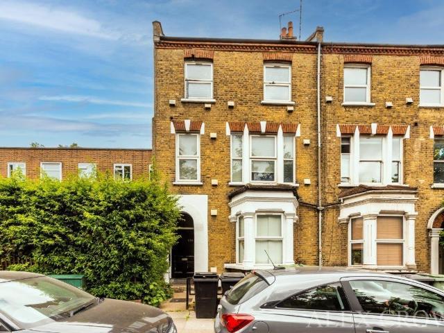 Studio To Let