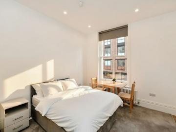 Studio To Let