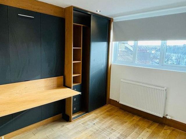 Studio To Let